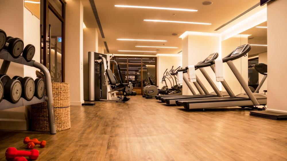 Herbert Samuel Hotel Yerusalem Bagian luar foto The gym at the hotel