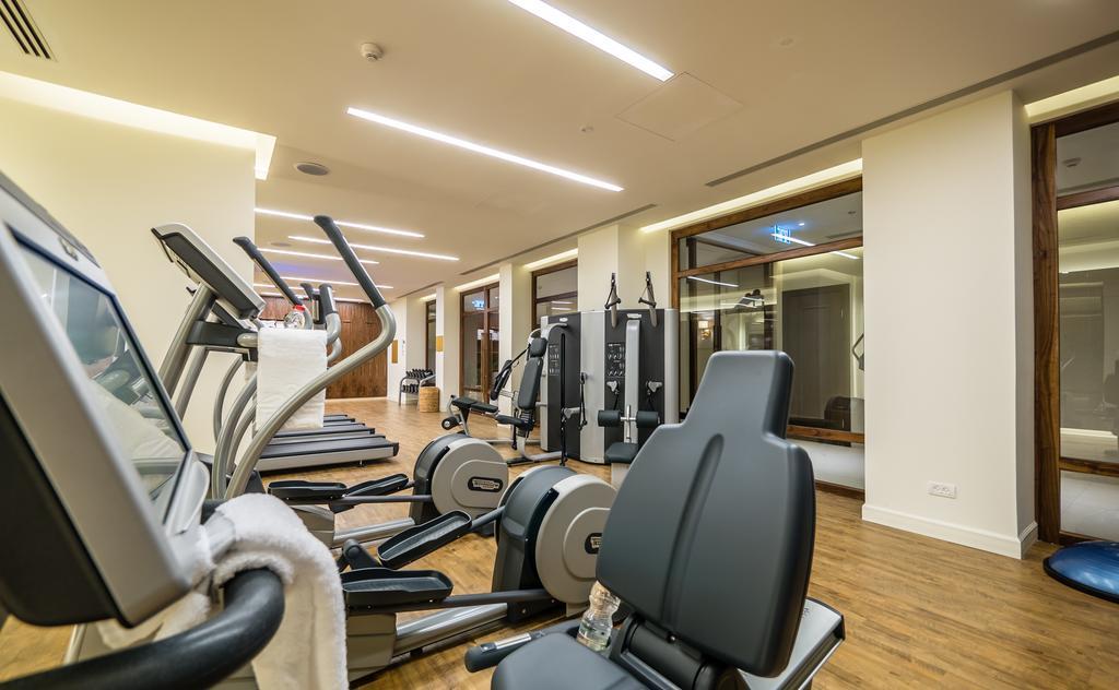 Herbert Samuel Hotel Yerusalem Bagian luar foto The gym at the hotel