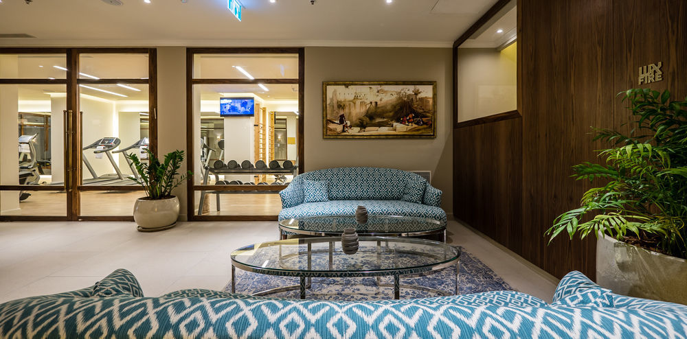 Herbert Samuel Hotel Yerusalem Bagian luar foto The gym at the hotel