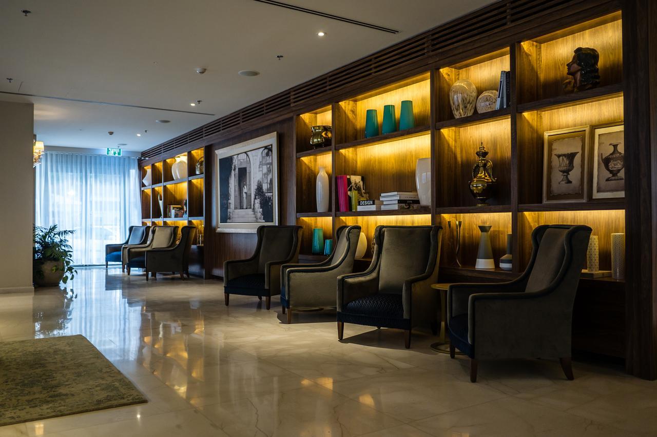 Herbert Samuel Hotel Yerusalem Bagian luar foto The lobby of the hotel