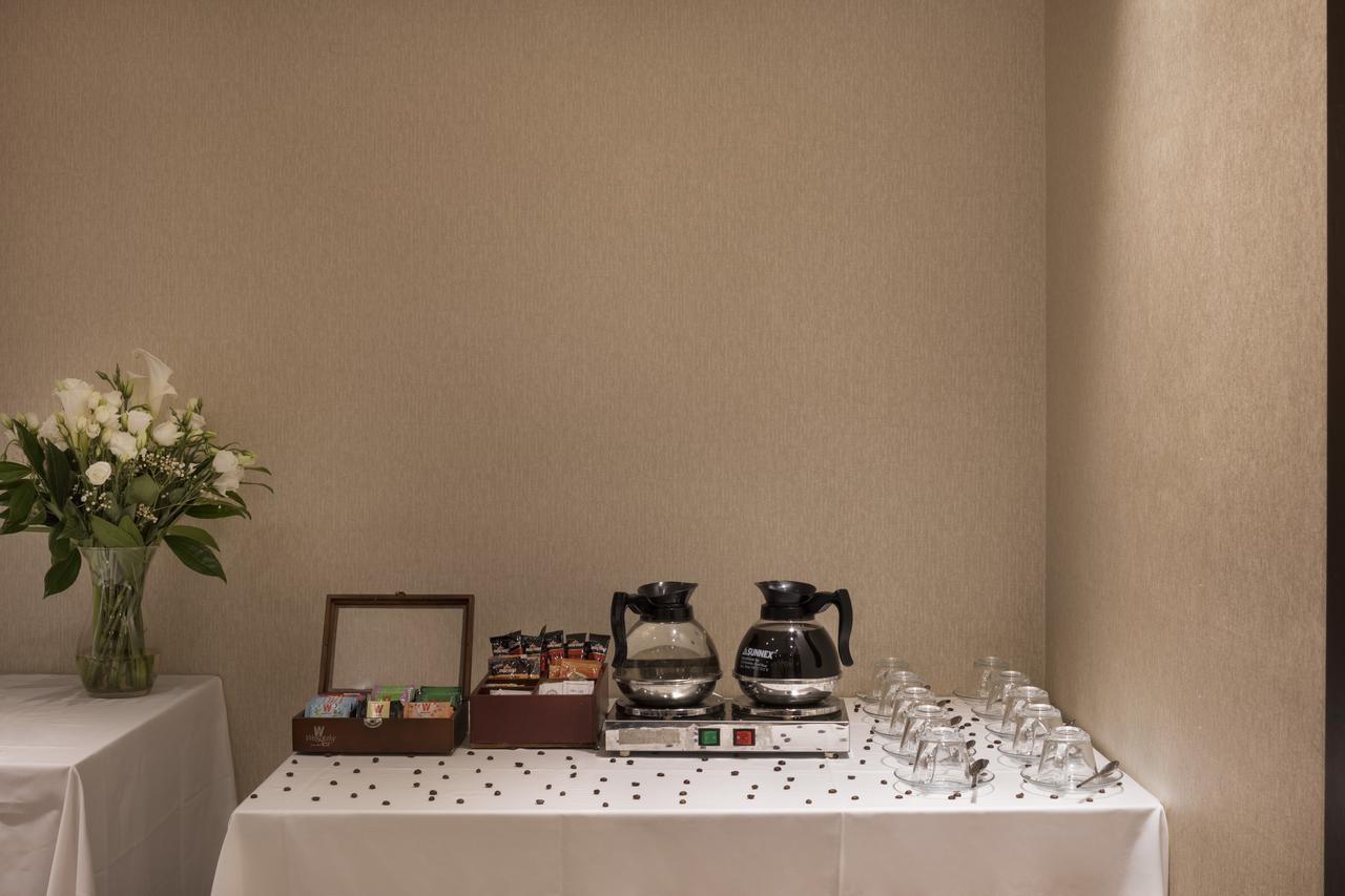 Herbert Samuel Hotel Yerusalem Bagian luar foto Coffee break