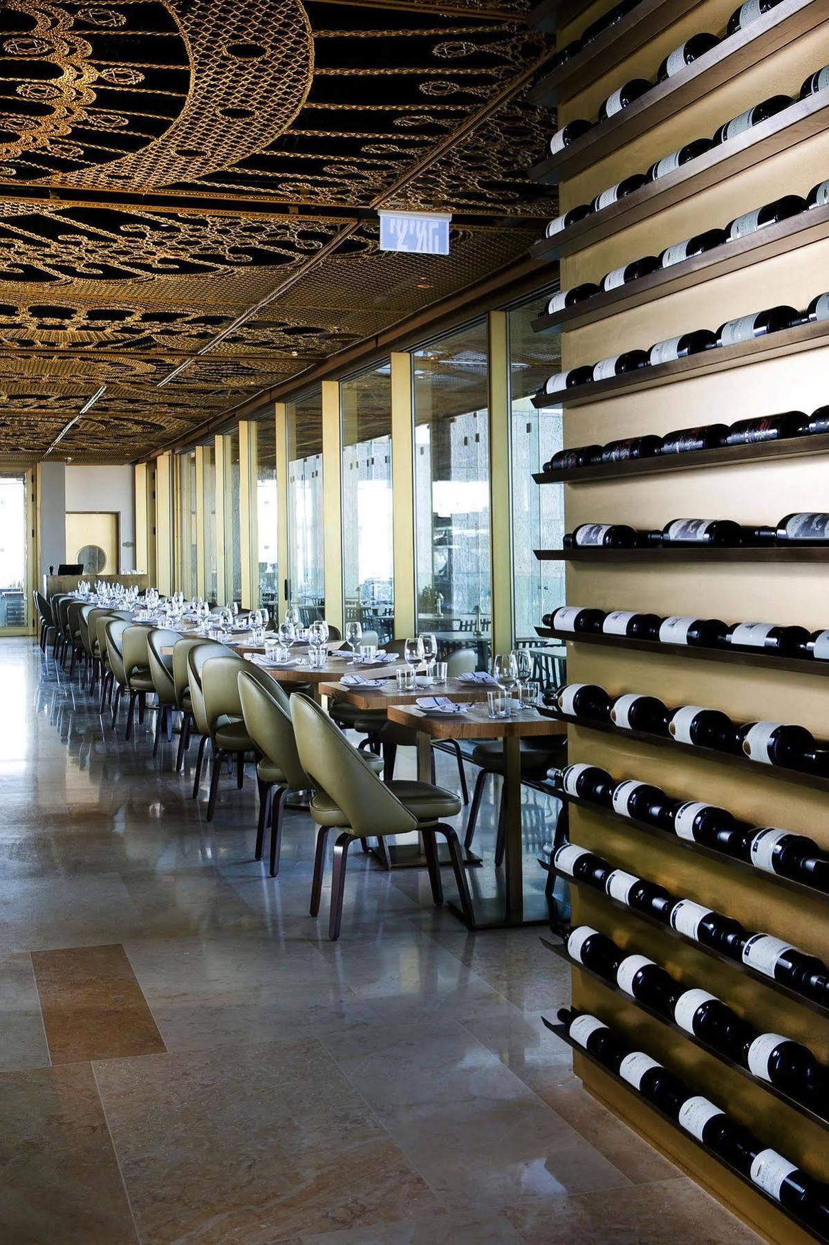 Herbert Samuel Hotel Yerusalem Bagian luar foto Interior of the restaurant